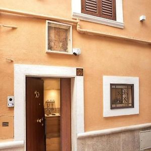 CASA DEI NONNI - Charming&Ancient Home Bari